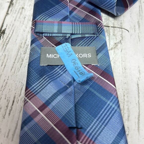 Michael Kors Blue and Pink Patterned Tie Polyester Lyocell - Picture 3 of 4